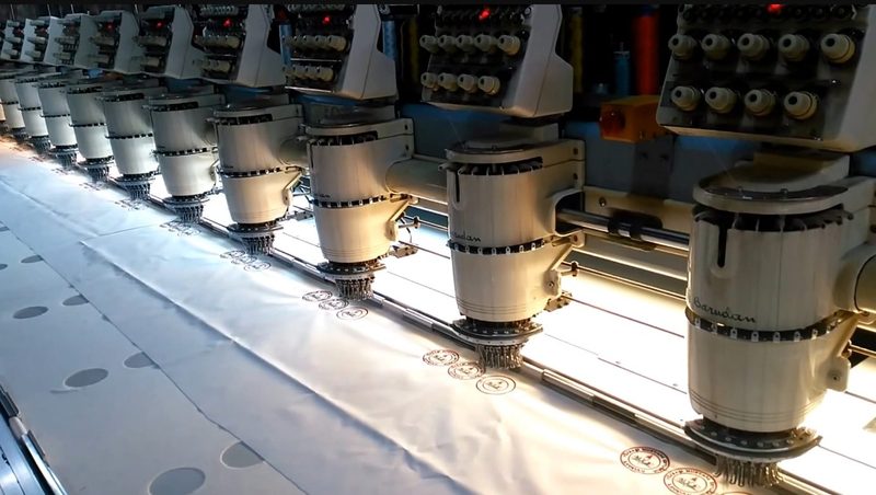 Seval Nakış atölyesindeki çok kafalı Barudan nakış makineleri